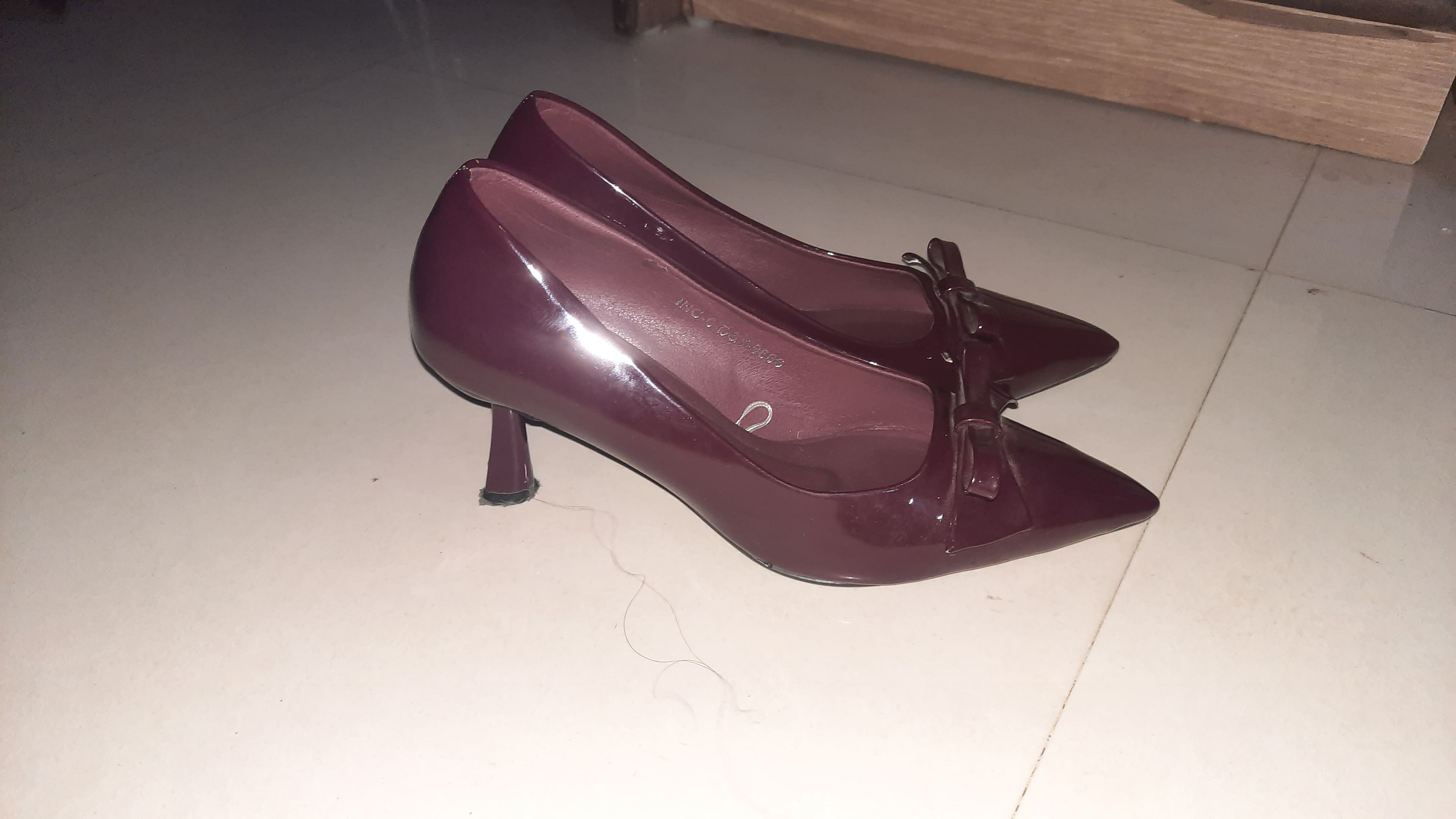 Red Scandal of Inc.6, size is 37 available for sale